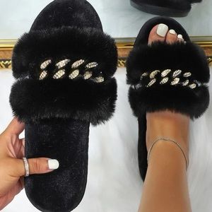 Rhinestone decor fluffy slippers